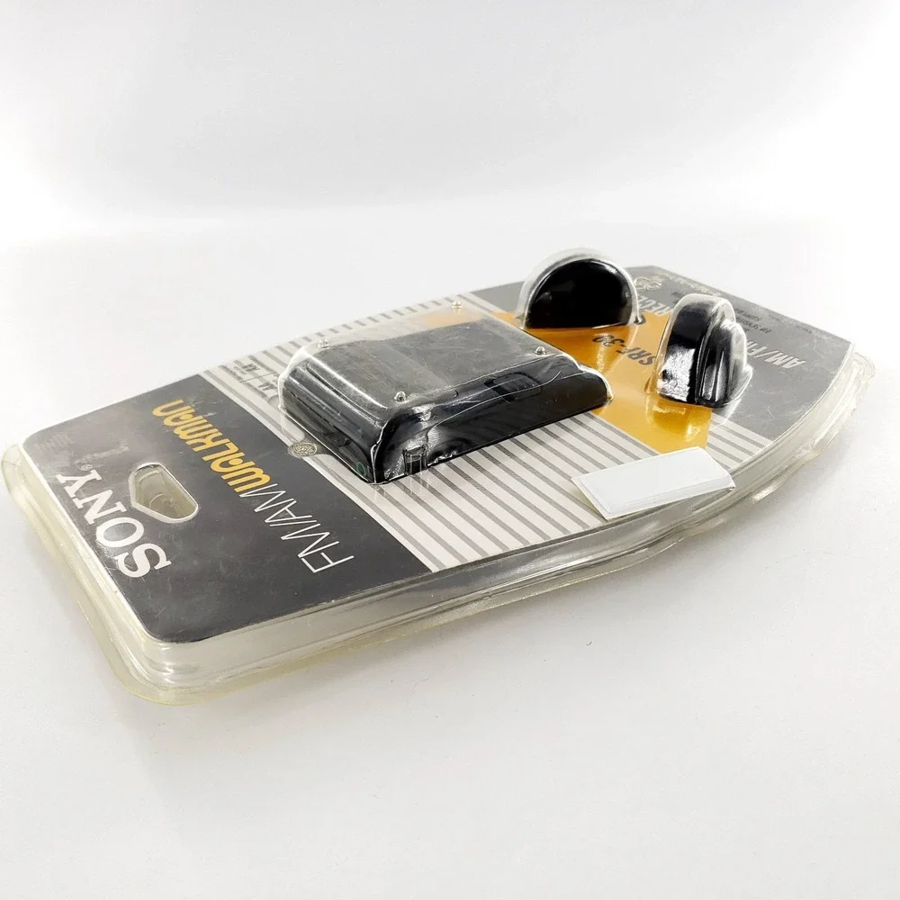 Sony Walkman SRF-49 FM/AM Stereo Radio Brand New Sealed **Damaged Packaging**
